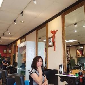 Meet your Posher, Thuy